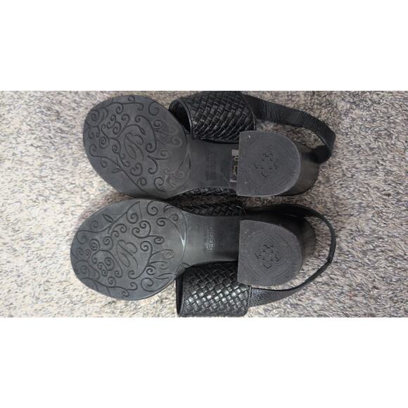 Brighton Black Leather Sandals — Size 8.5 (Women’s) - Picture 5 of 5